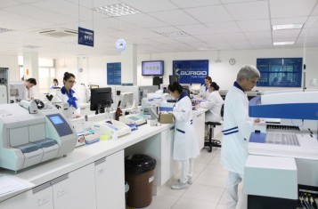 Pelo décimo ano consecutivo, auditoria aprova certificação ISO 9001 ao Laboratório Búrigo