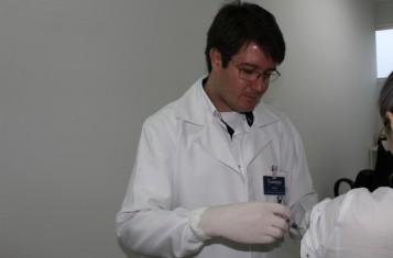 Vacina da gripe chega ao Laboratório Búrigo