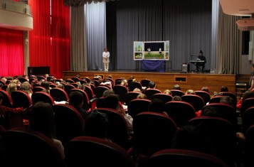 Teatro da Turma dos Buriguinhos leva informações educativas à alunos do Colégio Michel