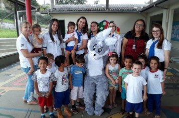Escola do bairro Vila Miguel recebe ação de Páscoa do Laboratório Búrigo